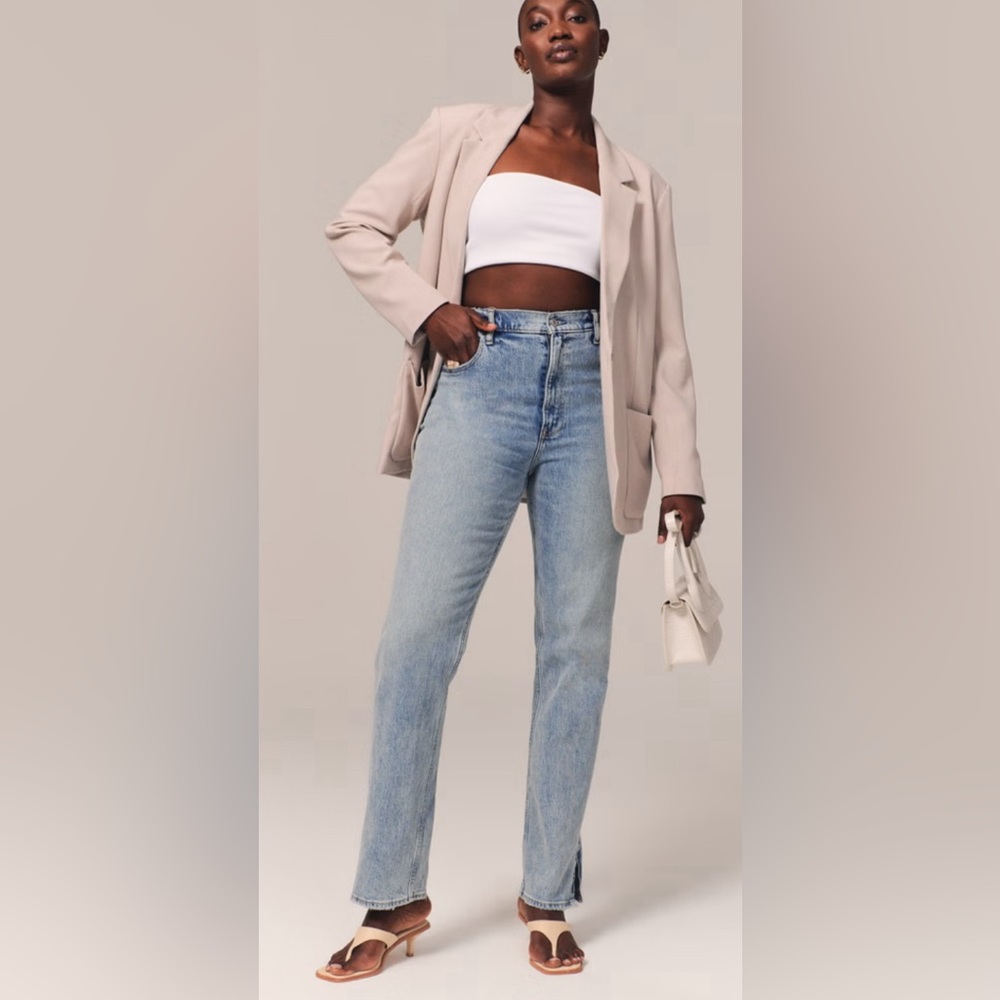 Abercrombie Curve Love Ultra High Rise 90s Straight Jean